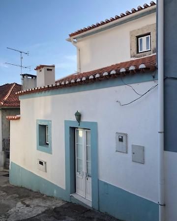 Typical Small House Near Lisbon Oeiras Luaran gambar