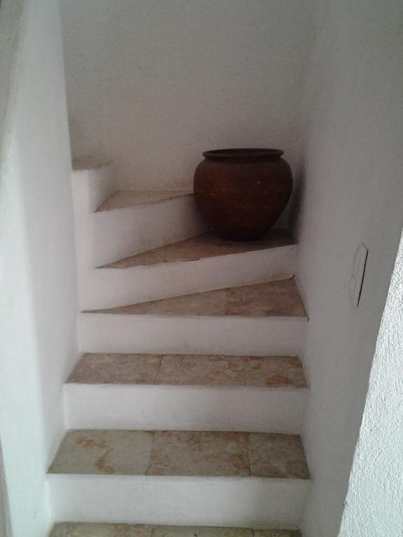 Typical Small House Near Lisbon Oeiras Bilik gambar